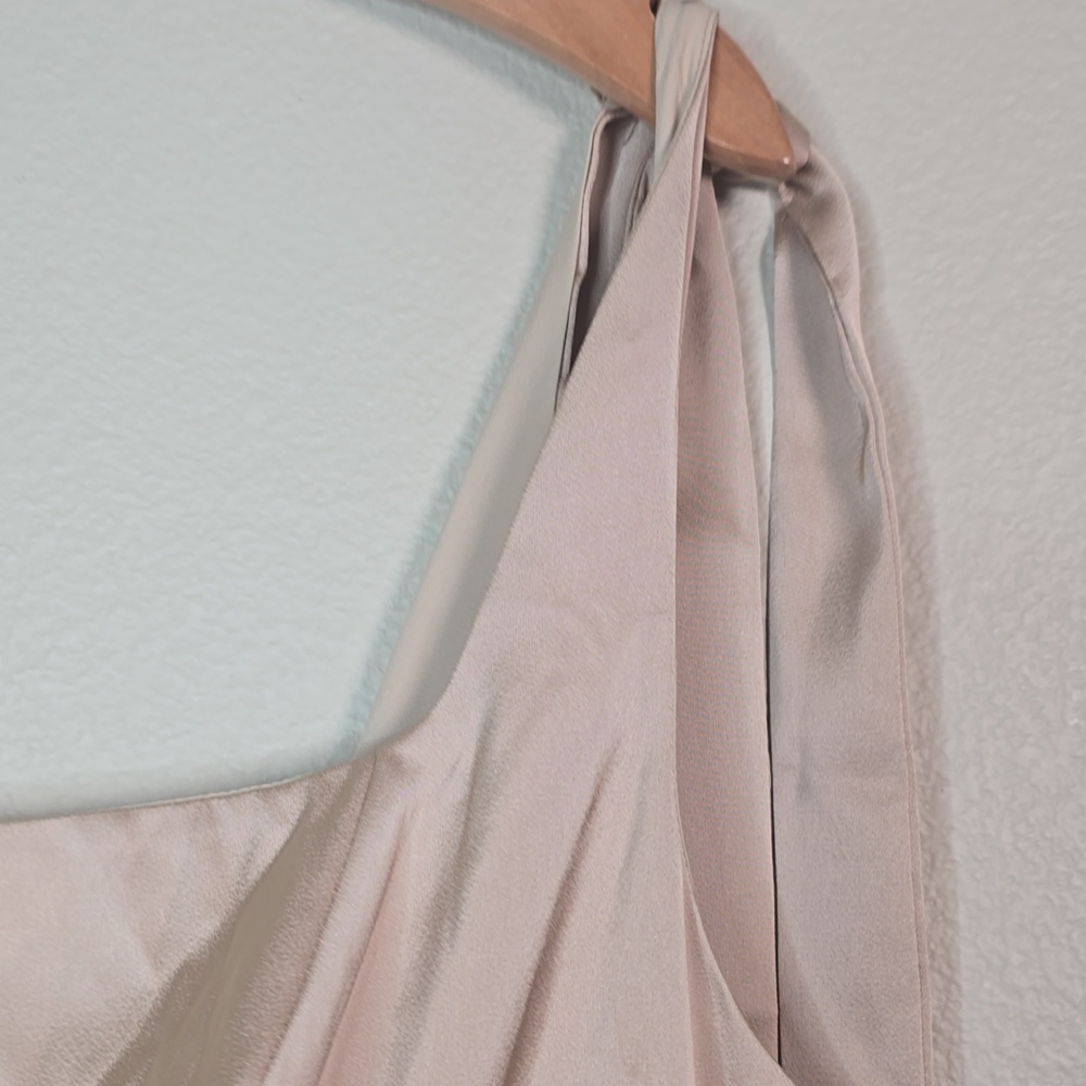 Birdie grey Elegant Square-Neck Satin Gown in Gold Color Size XXL NWT. - Picture 6 of 11